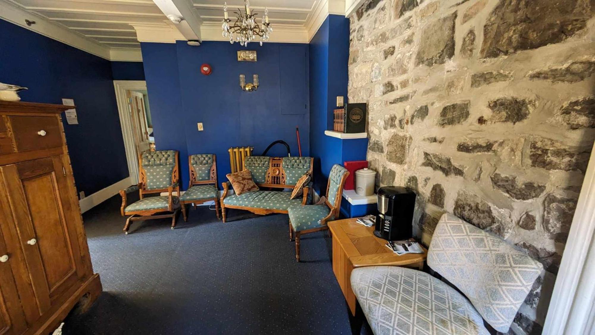 La Maison Rousseau Hotel Montmagny Exterior photo