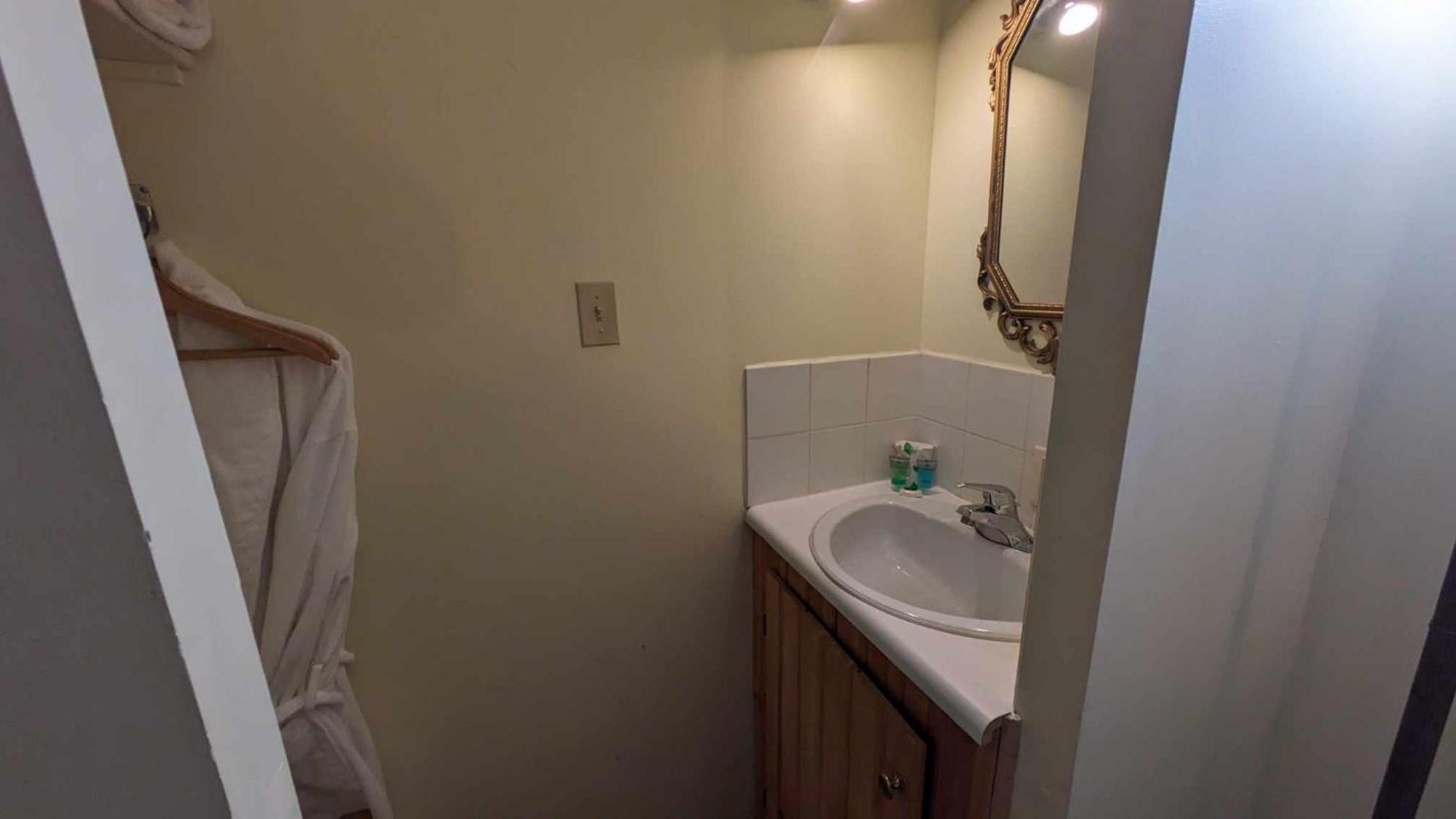 La Maison Rousseau Hotel Montmagny Room photo